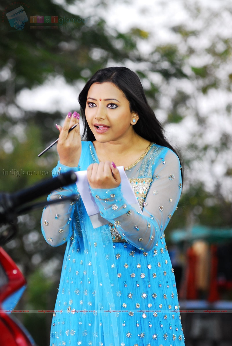 Shweta Basu Prasad Actress hd photo