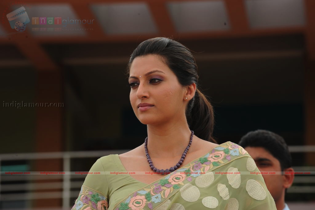Hamsa Nandini Actress hd photo