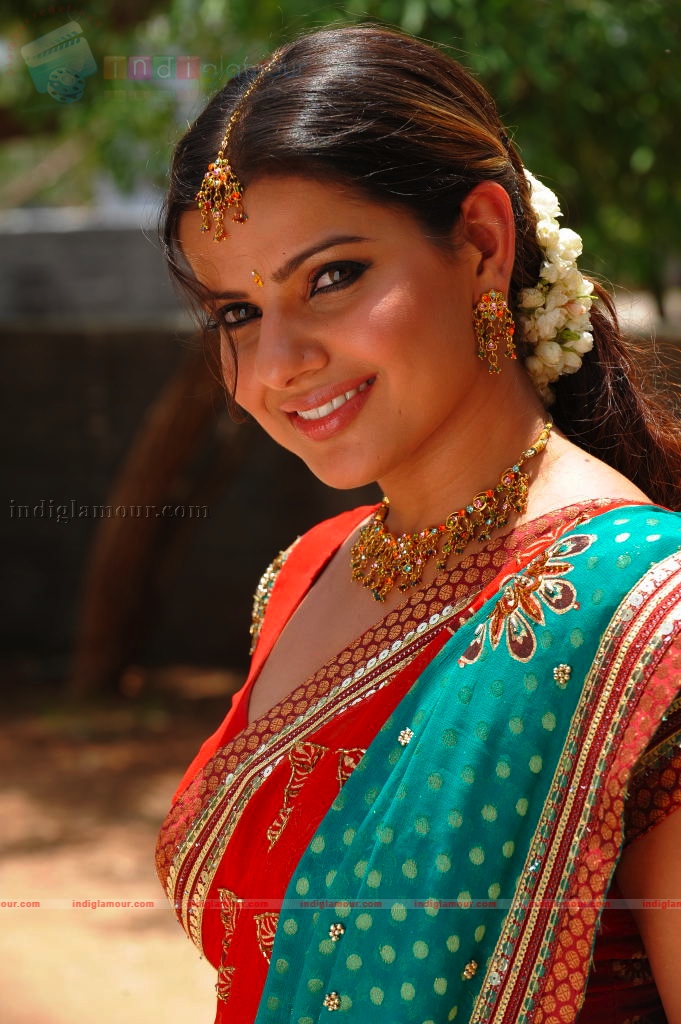 Madhu Sharma Actress hd photo