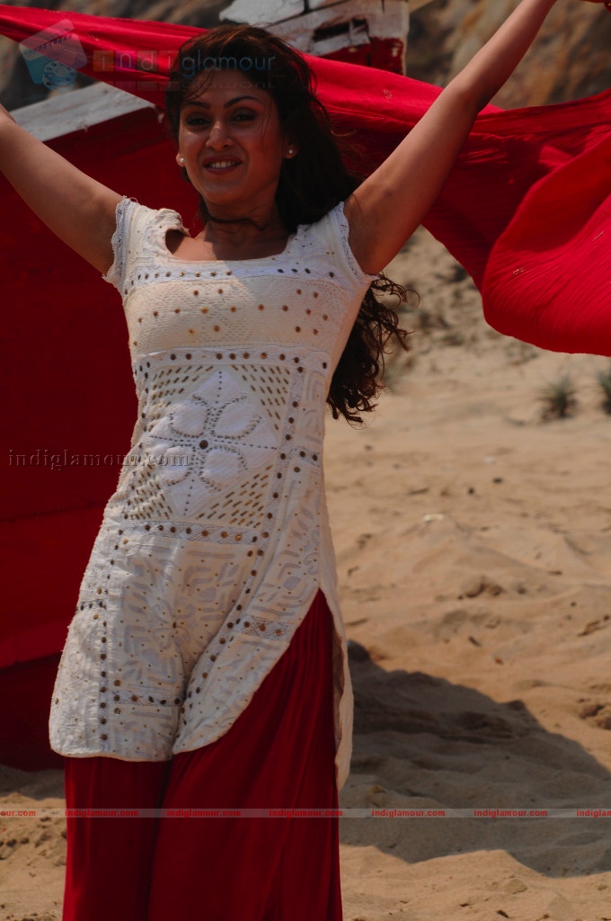 Manjari Fadnis Actress hd photo
