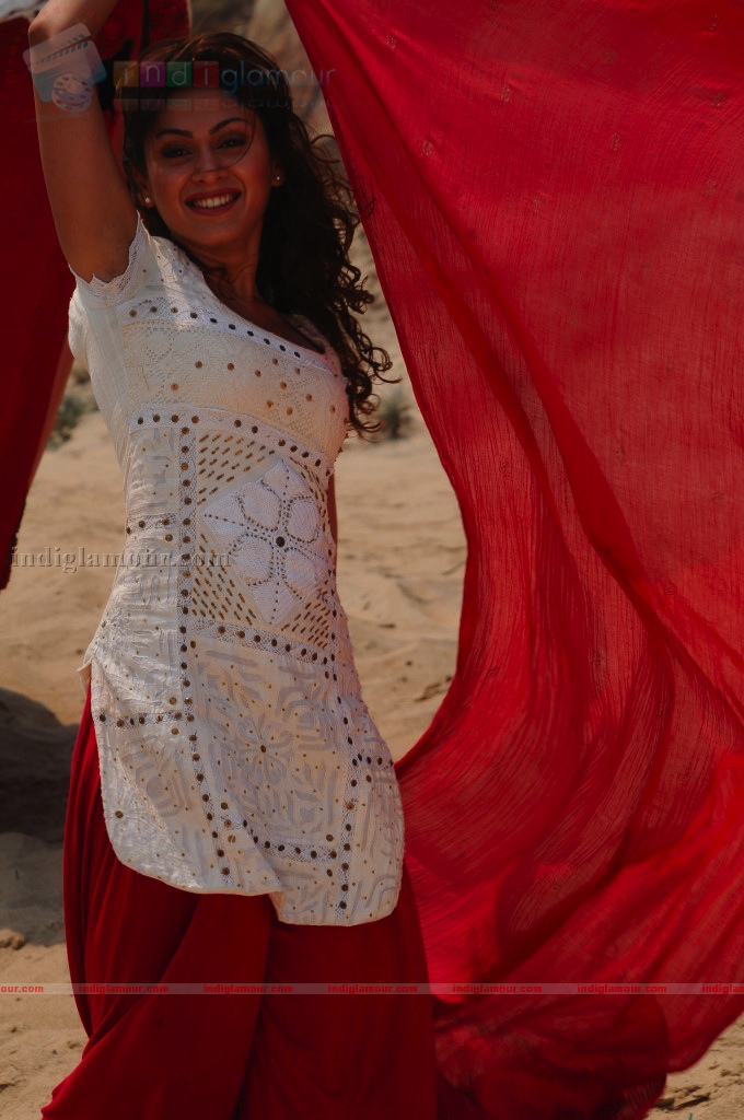 Manjari Fadnis Actress hd photo