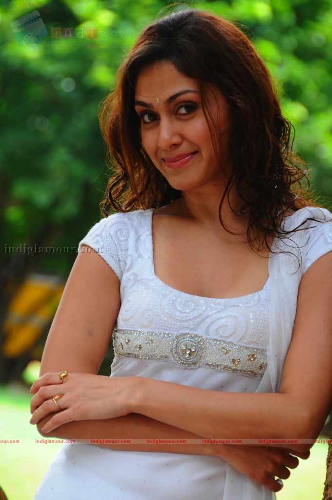 Manjari Fadnis Actress hd photo