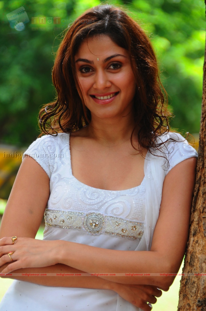 Manjari Fadnis Actress hd photo