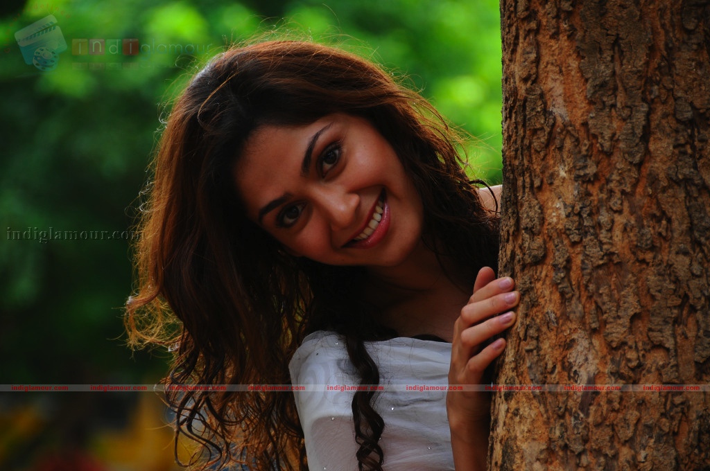 Manjari Fadnis Actress hd photo