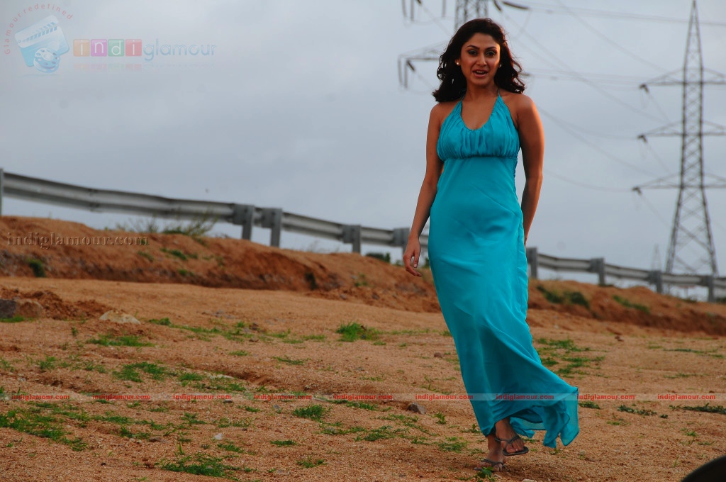 Manjari Fadnis Actress hd photo