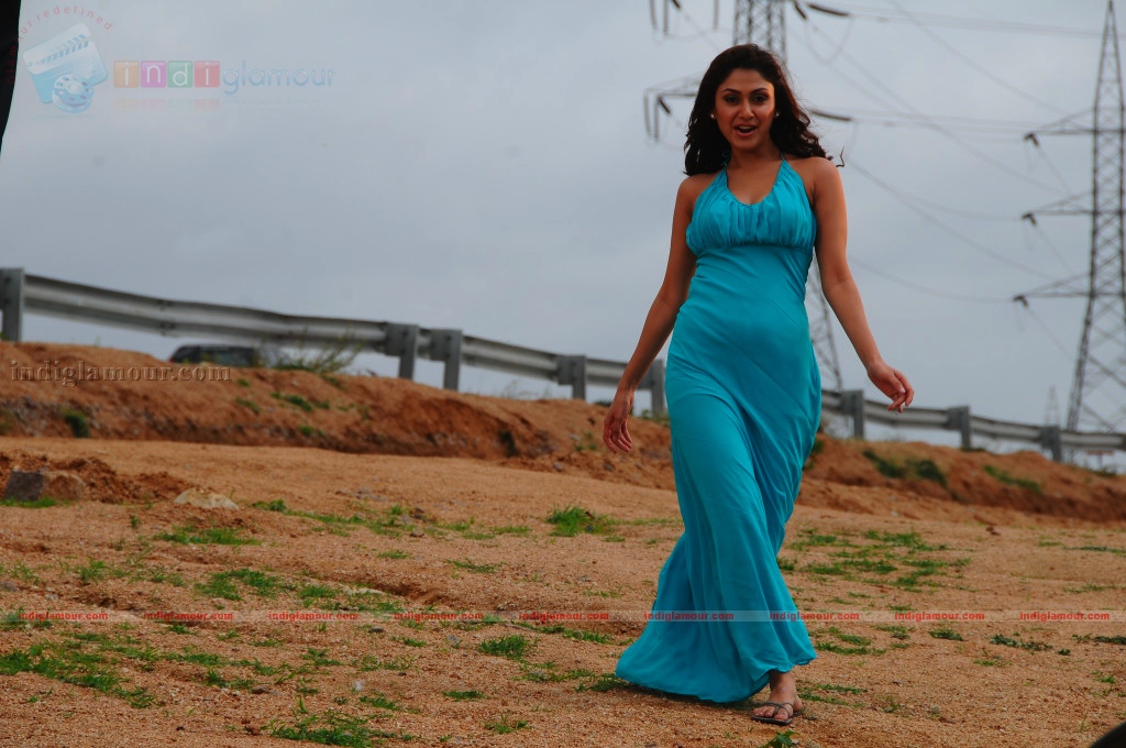 Manjari Fadnis Actress hd photo