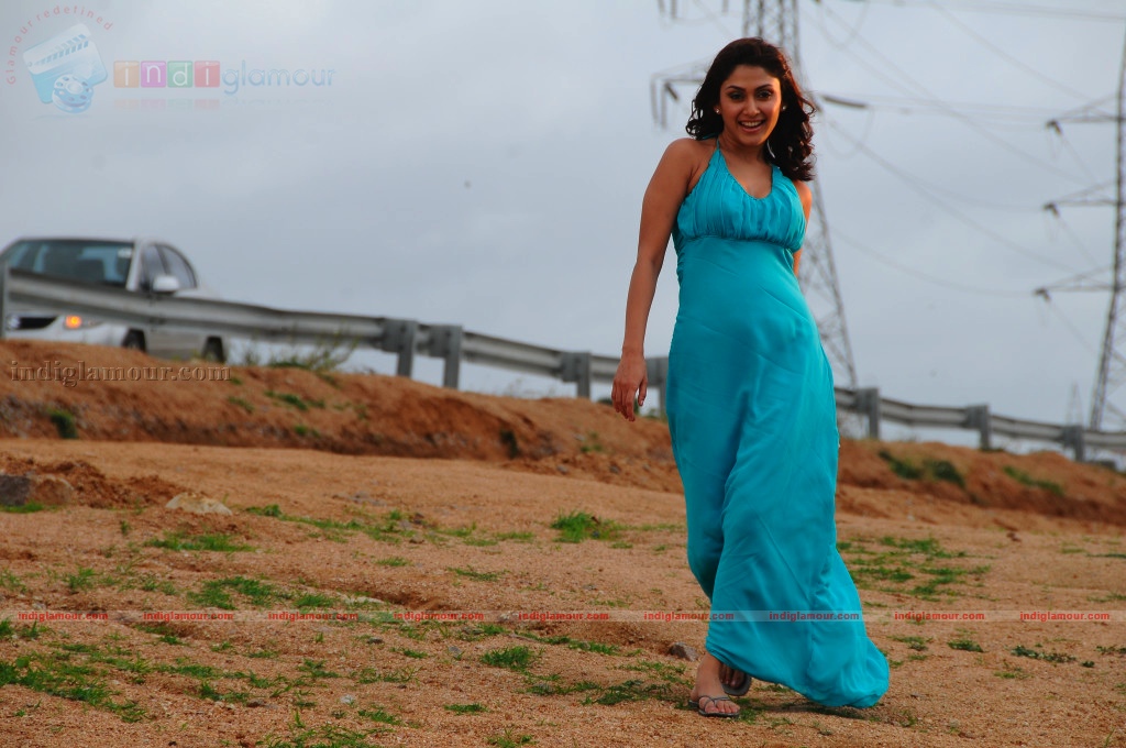 Manjari Fadnis Actress hd photo