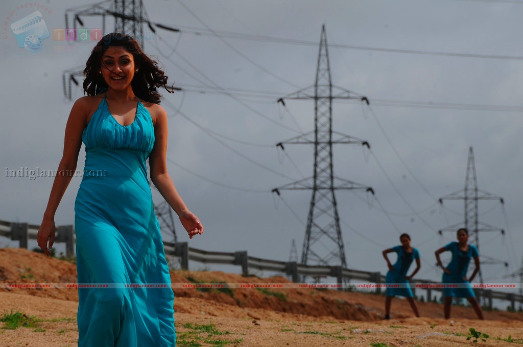 Manjari Fadnis Actress hd photo