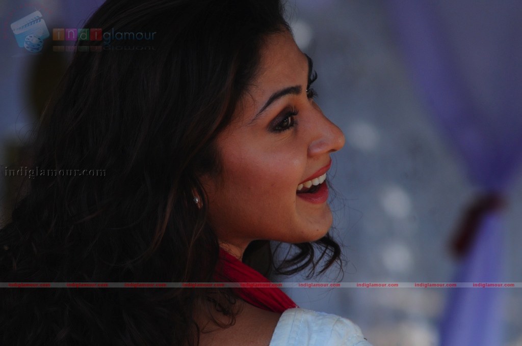 Manjari Fadnis Actress hd photo