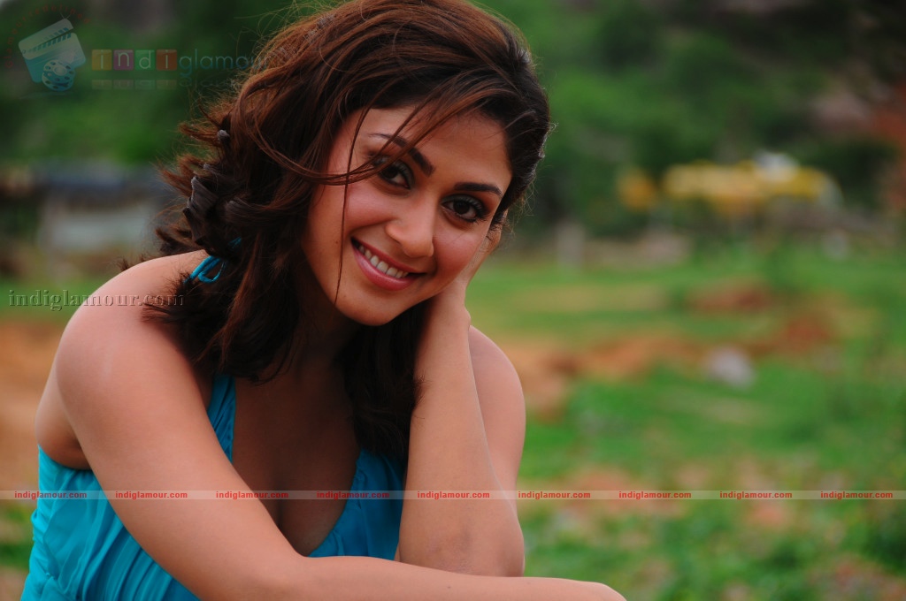 Manjari Fadnis Actress hd photo