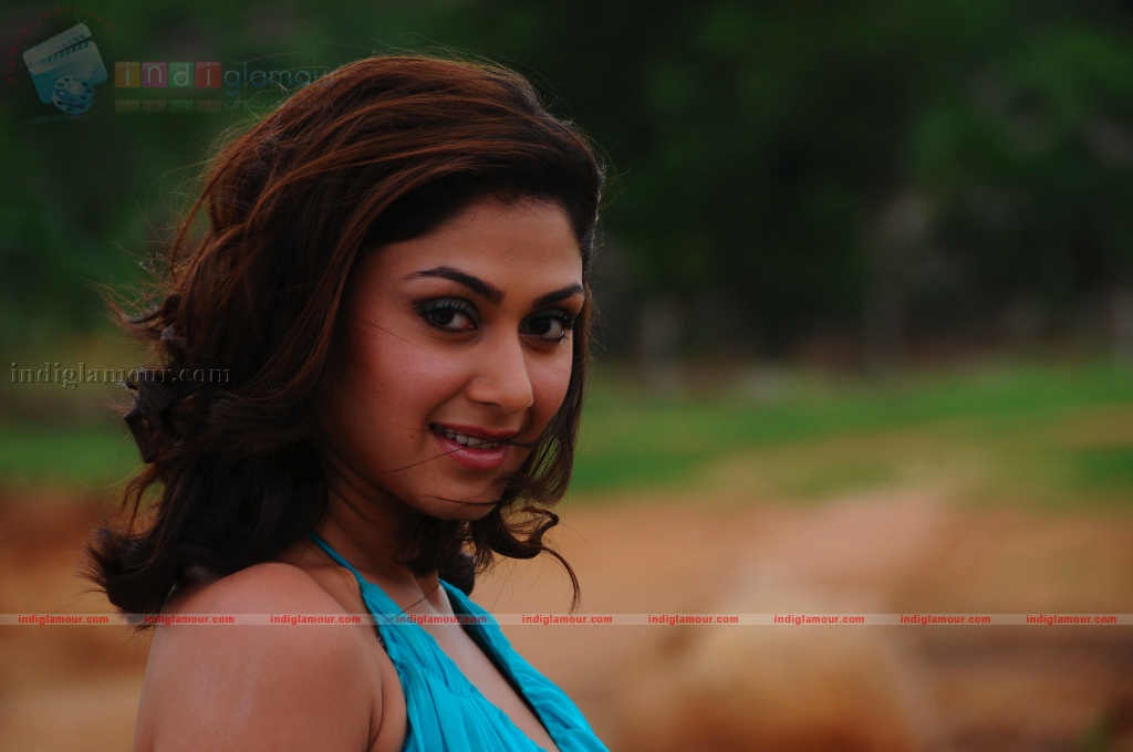 Manjari Fadnis Actress hd photo
