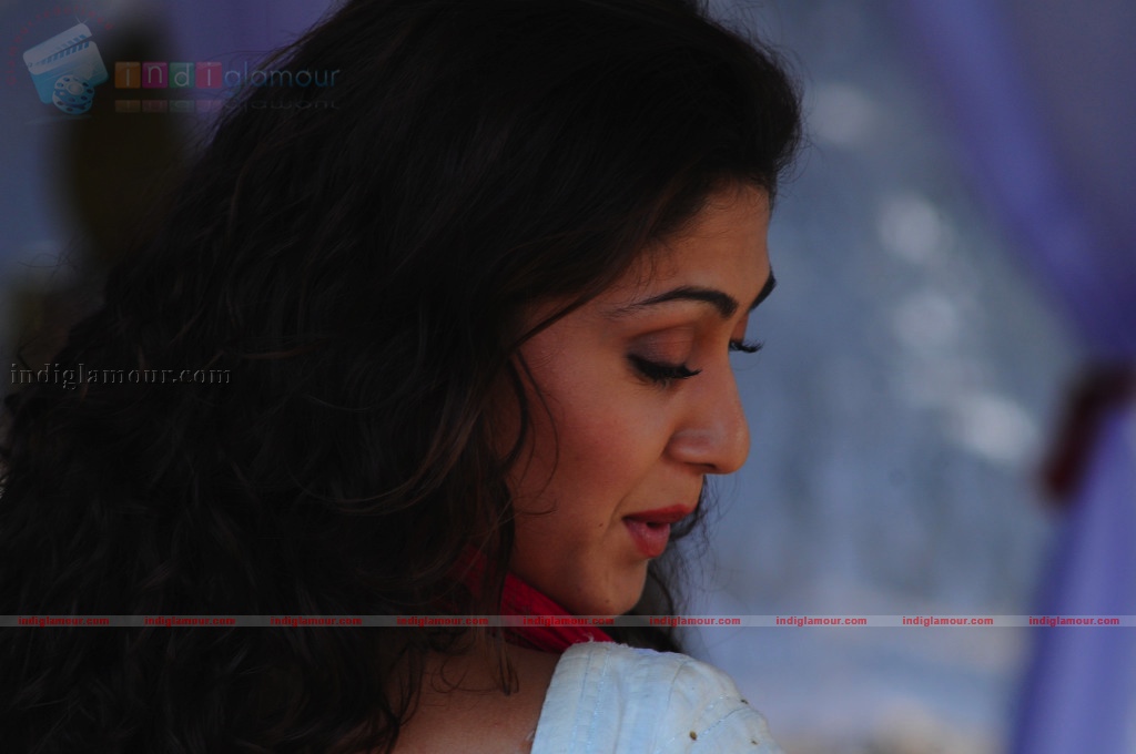 Manjari Fadnis Actress hd photo