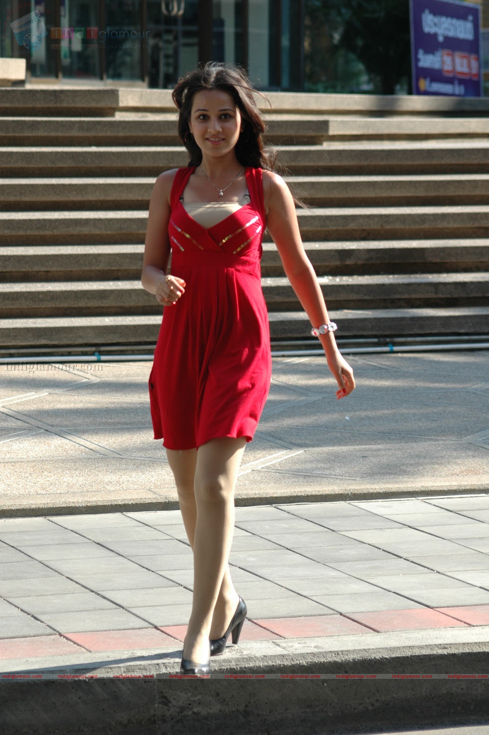 Nisha Kothari Actress hd photo