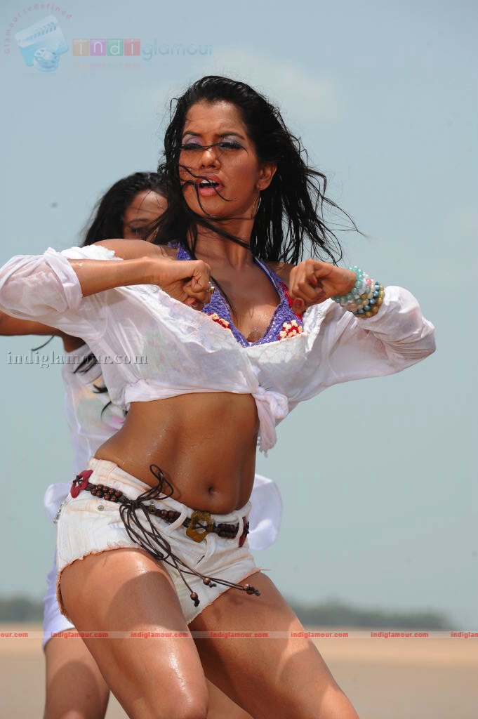 Puja Actress hd photo