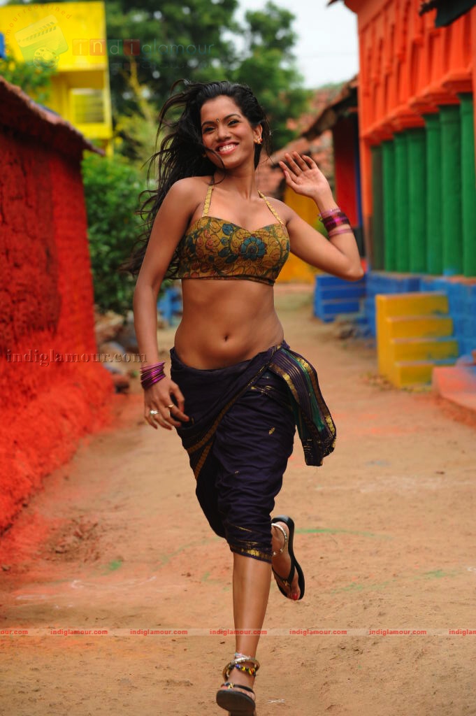 Puja Actress hd photo