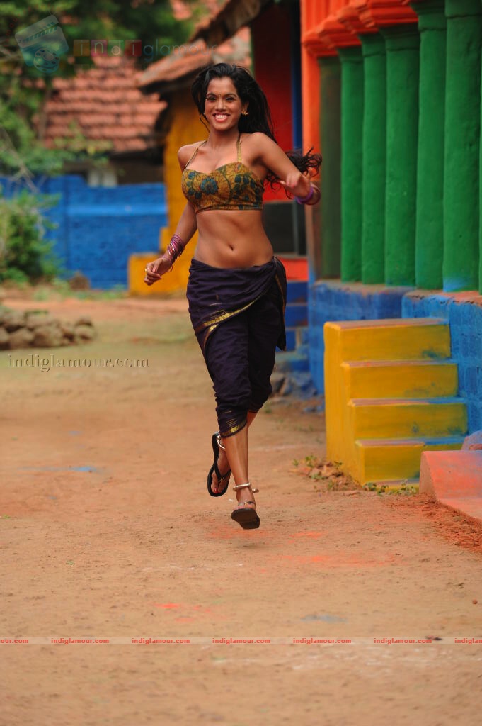 Puja Actress hd photo