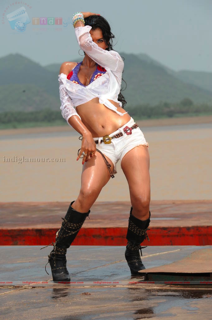 Puja Actress hd photo