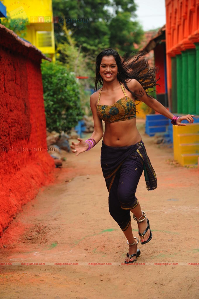 Puja Actress hd photo