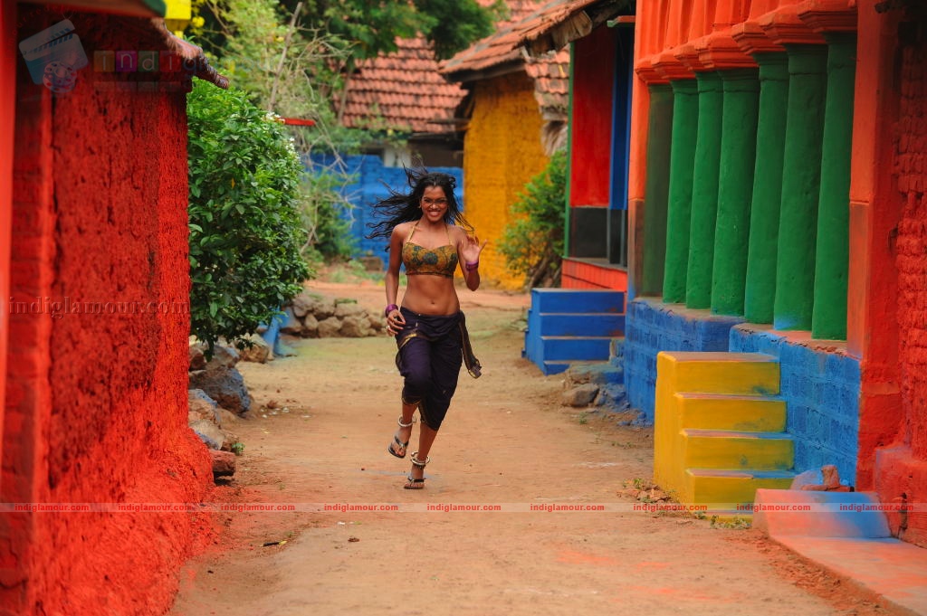 Puja Actress hd photo