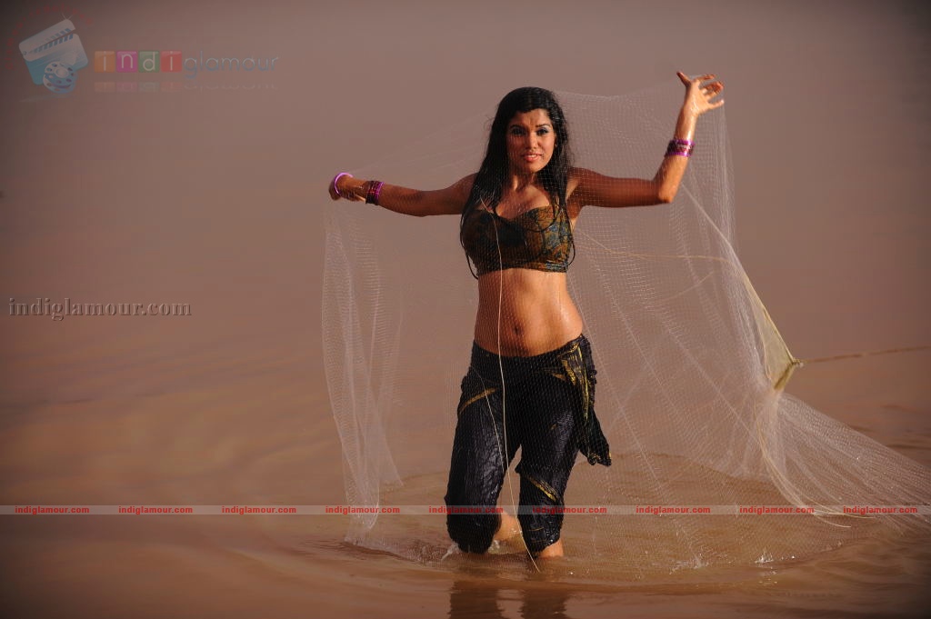 Puja Actress hd photo