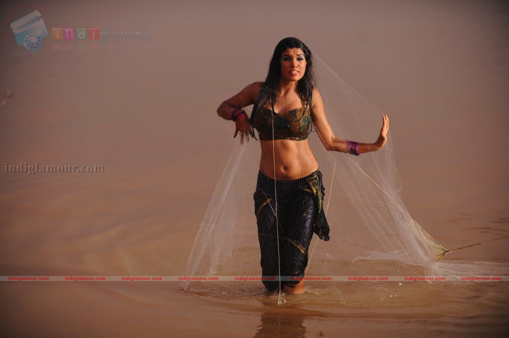 Puja Actress hd photo