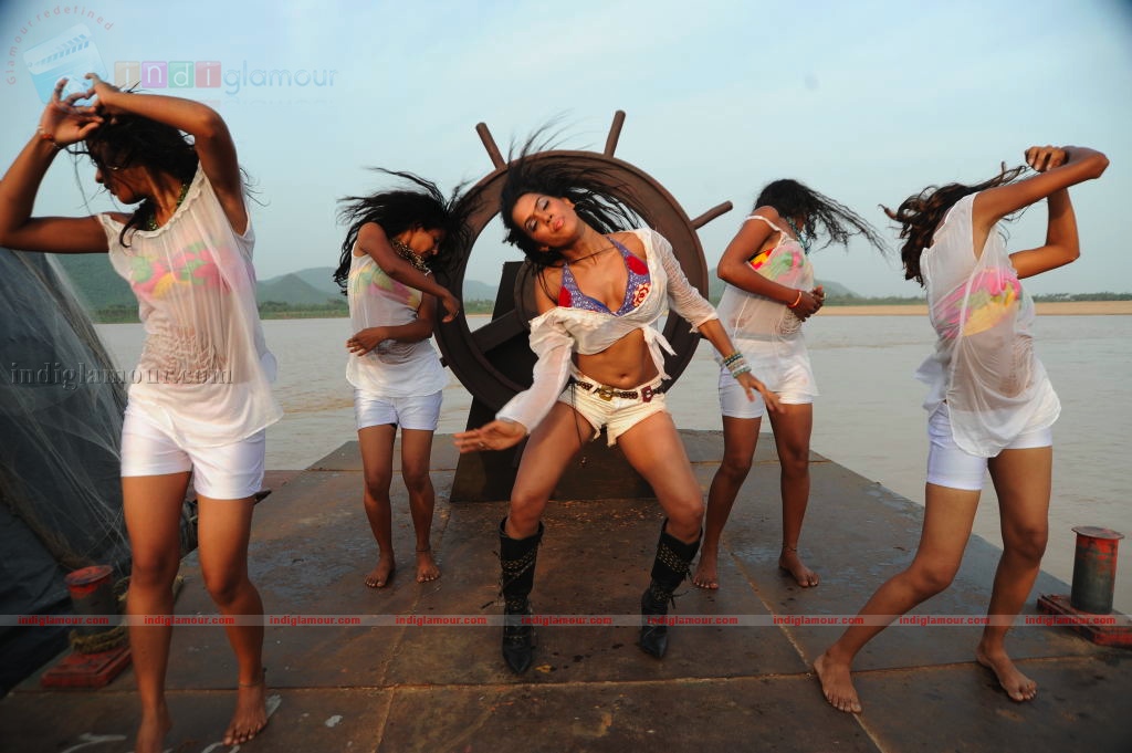 Puja Actress hd photo