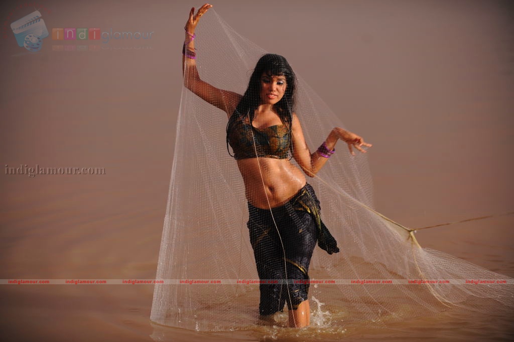 Puja Actress hd photo