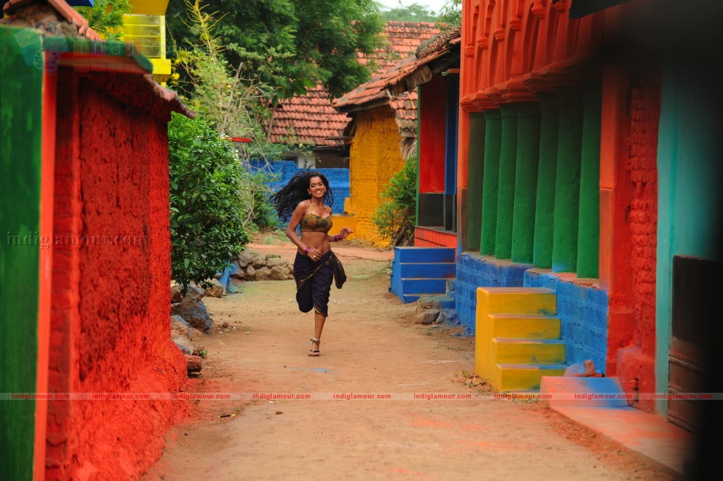 Puja Actress hd photo