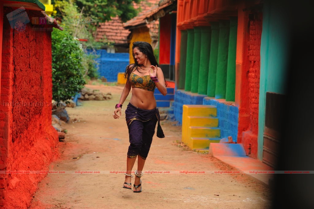 Puja Actress hd photo