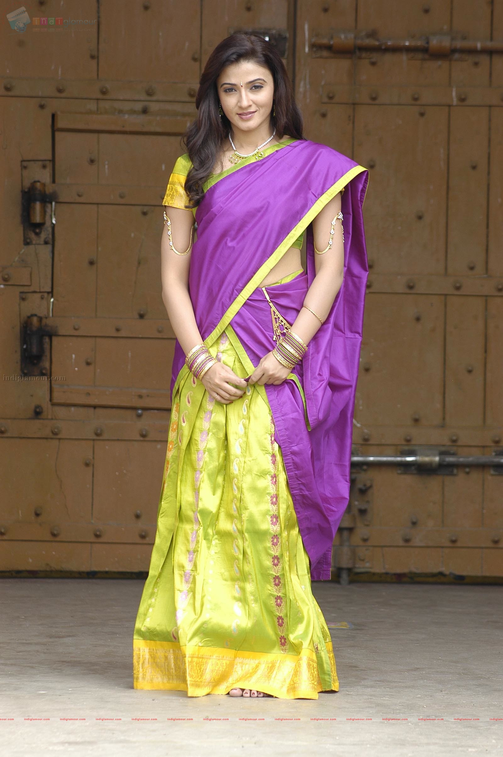 Suhasi Actress hd photo