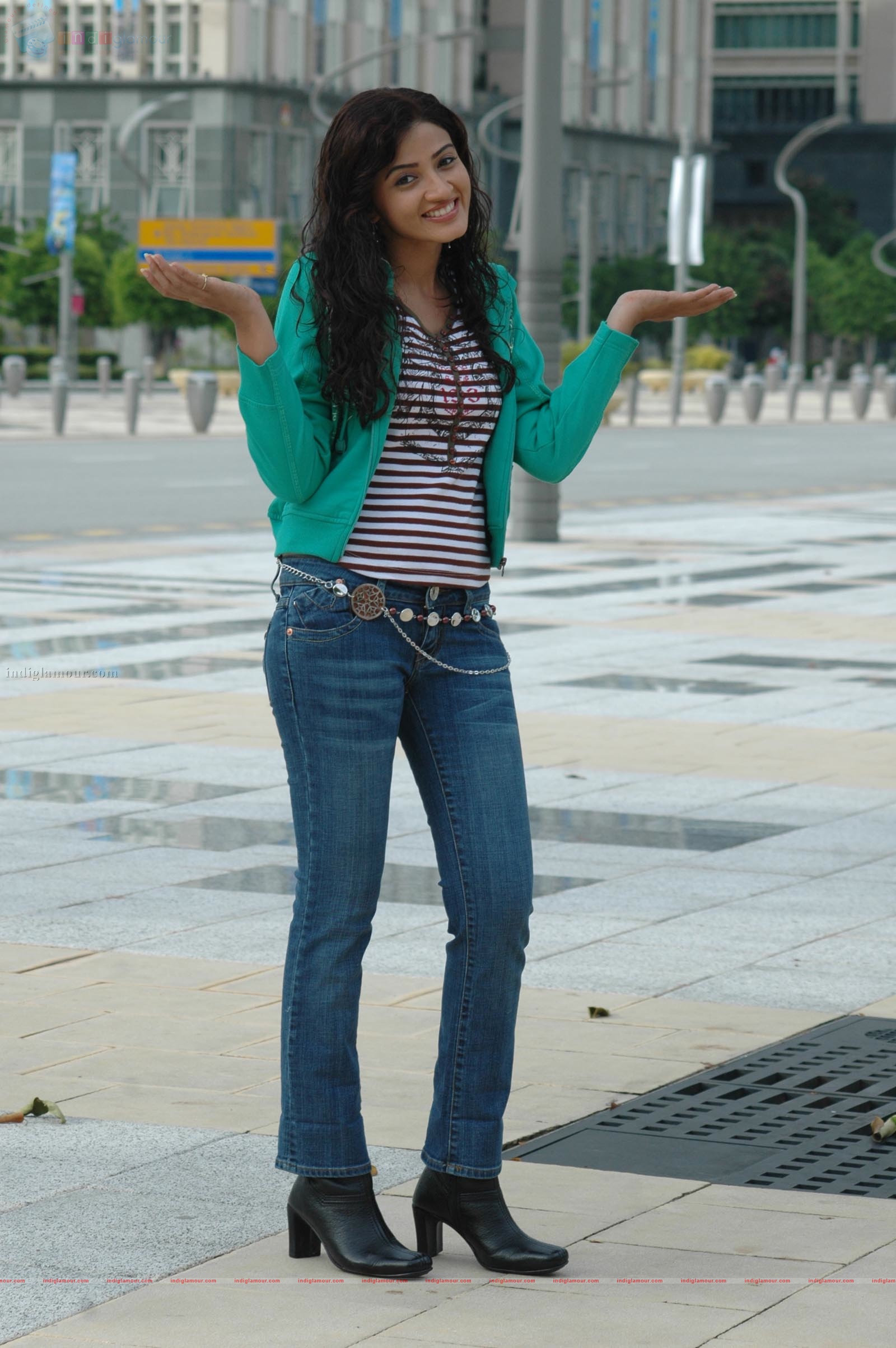 Suhasi Actress hd photo