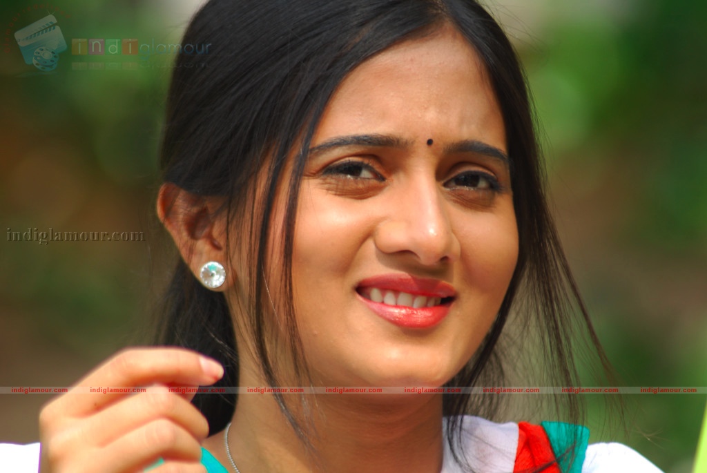 Harshika Actress hd photo