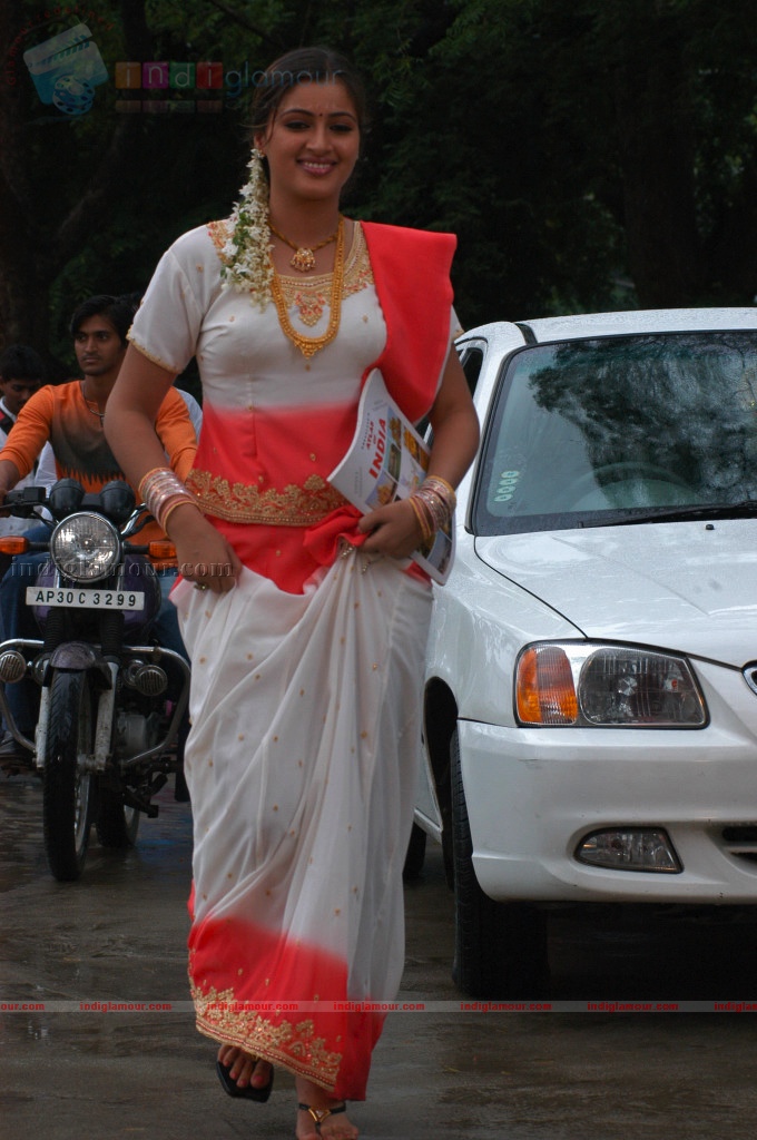Navneet Kaur Actress hd photo