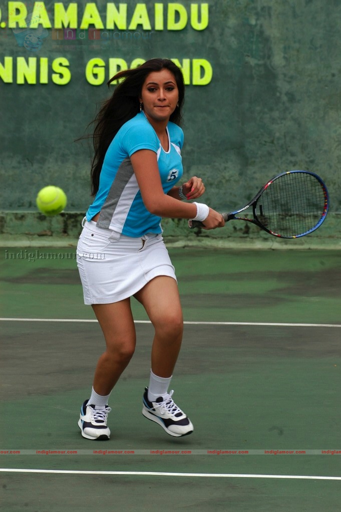 Navneet Kaur Actress hd photo
