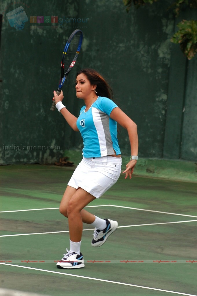 Navneet Kaur Actress hd photo