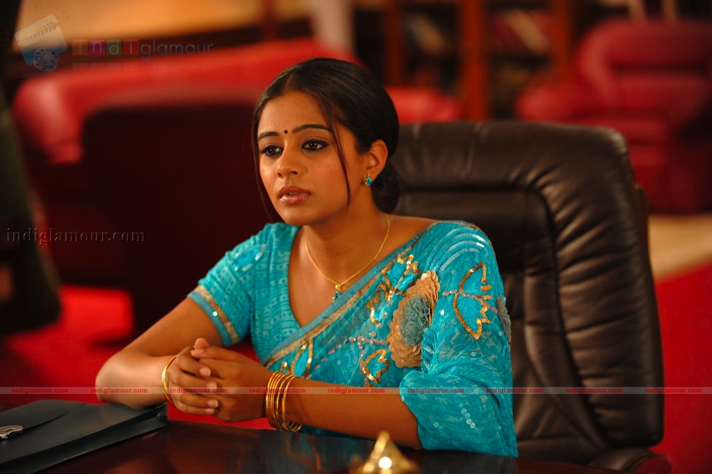 Priyamani Actress hd photo