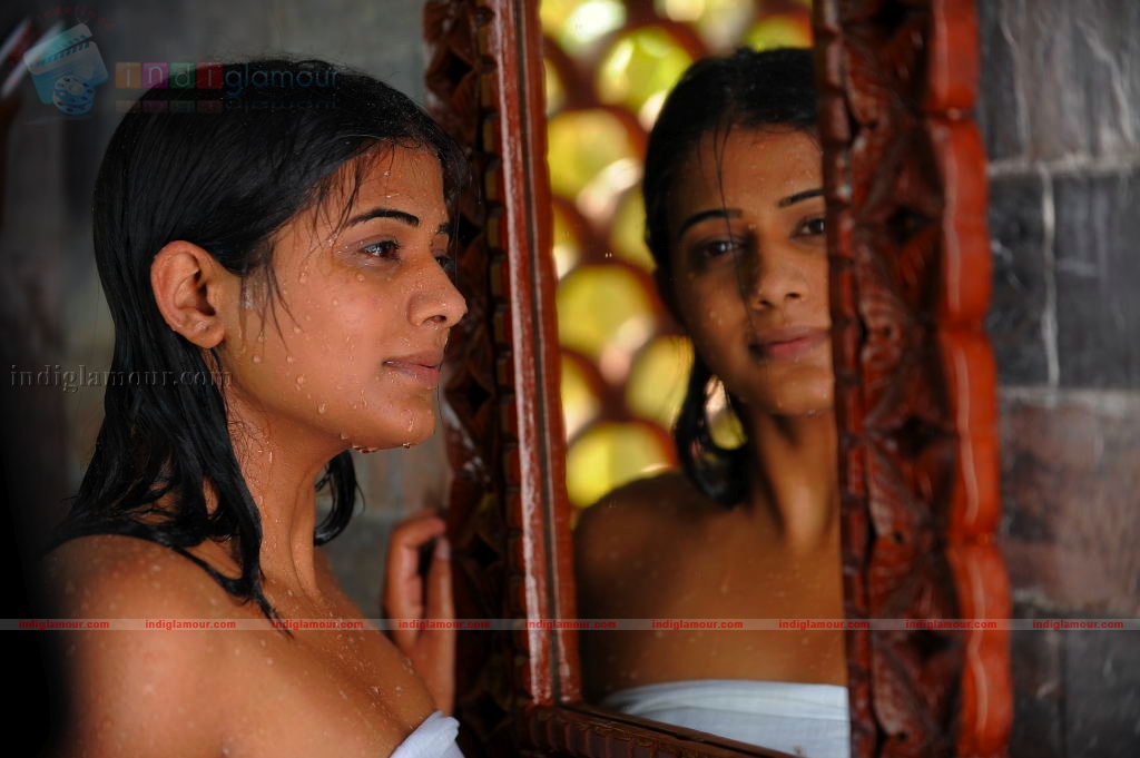 Priyamani Actress hd photo