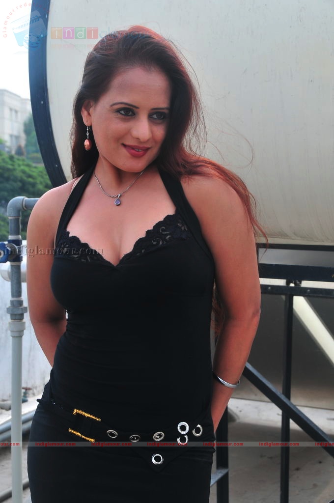 Tanisha aka Sangeeta Tiwari Actress hd photo