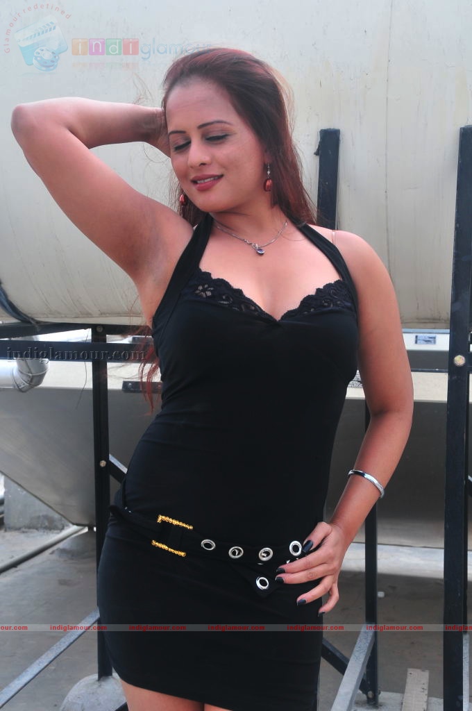 Tanisha aka Sangeeta Tiwari Actress hd photo
