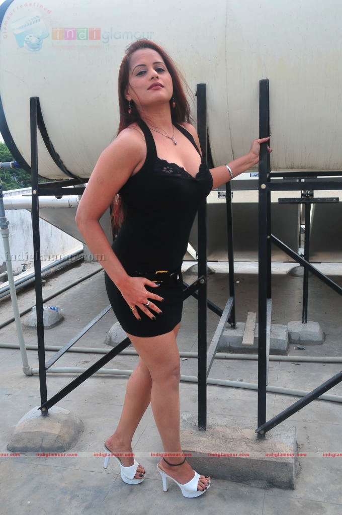 Tanisha aka Sangeeta Tiwari Actress hd photo