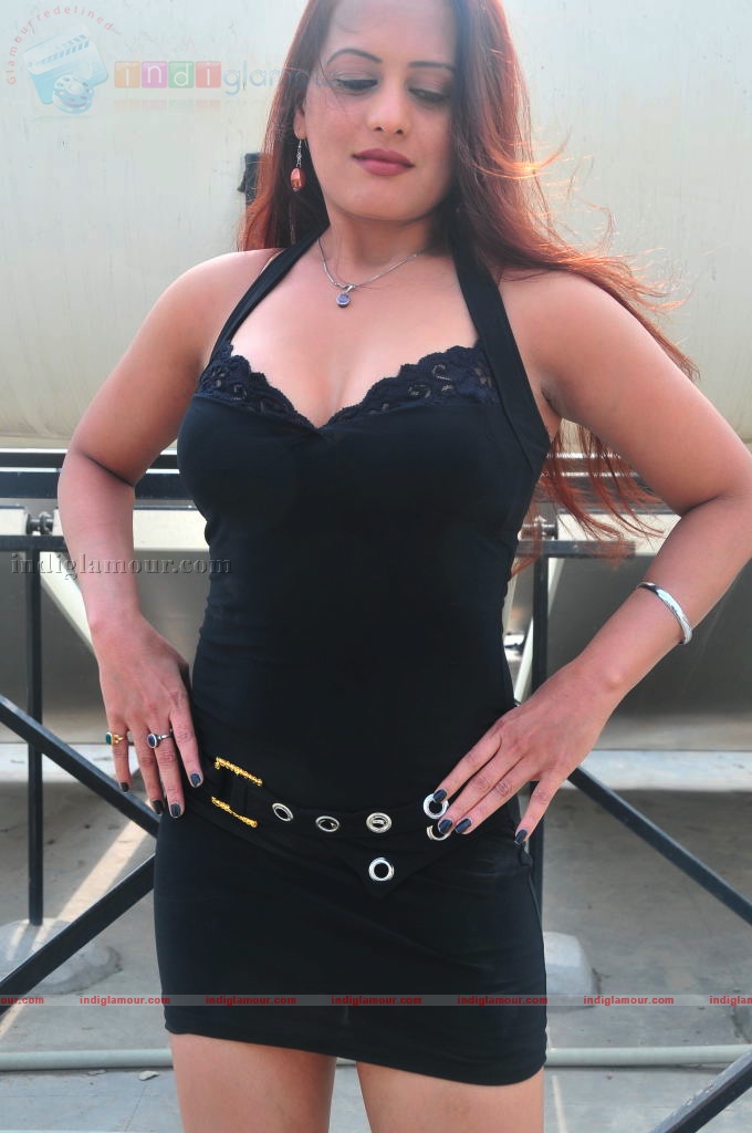 Tanisha aka Sangeeta Tiwari Actress hd photo