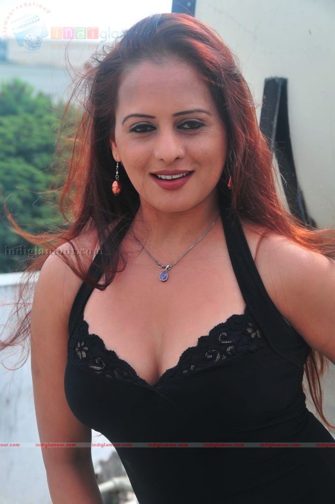Tanisha aka Sangeeta Tiwari Actress hd photo