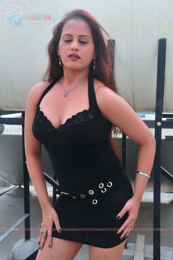 Tanisha aka Sangeeta Tiwari Actress hd photo