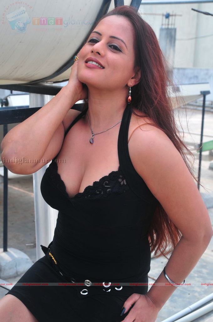 Tanisha aka Sangeeta Tiwari Actress hd photo