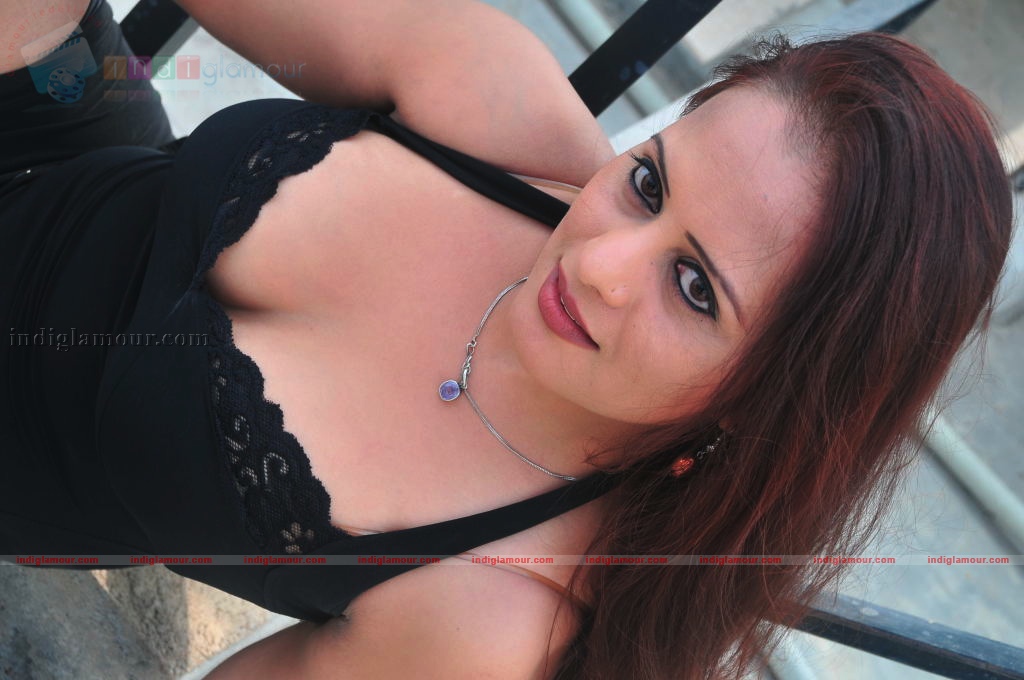 Tanisha aka Sangeeta Tiwari Actress hd photo
