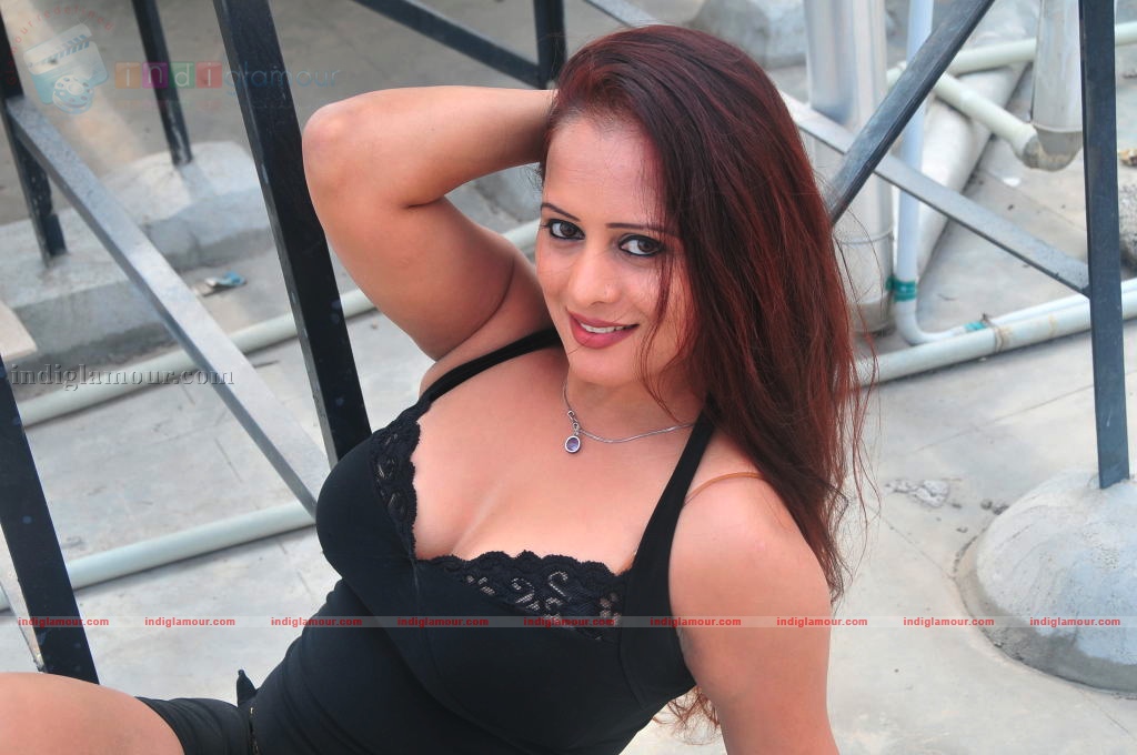 Tanisha aka Sangeeta Tiwari Actress hd photo