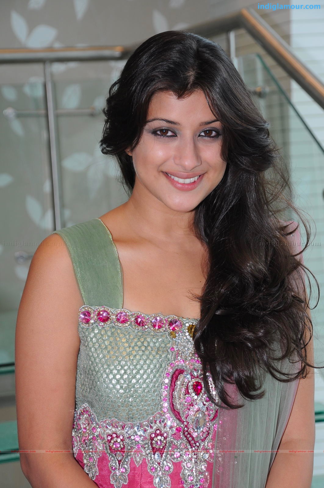 Pranitha and Madhurima at Ruby, Banjara Hills Event hd photo