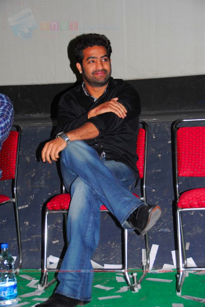 Adurs Movie Platinum Disc function Event hd photo