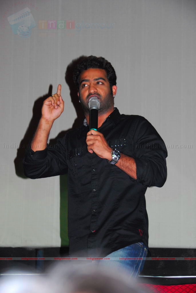 Adurs Movie Platinum Disc function Event hd photo