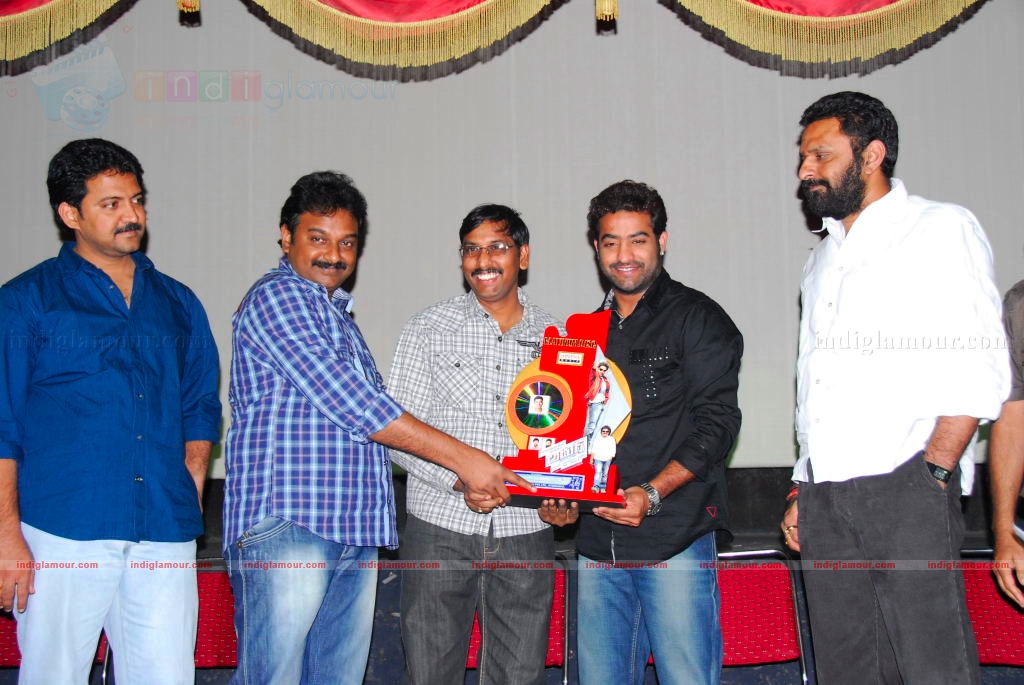 Adurs Movie Platinum Disc function Event hd photo